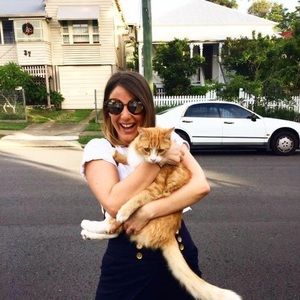 Meet your Posher, Victoria